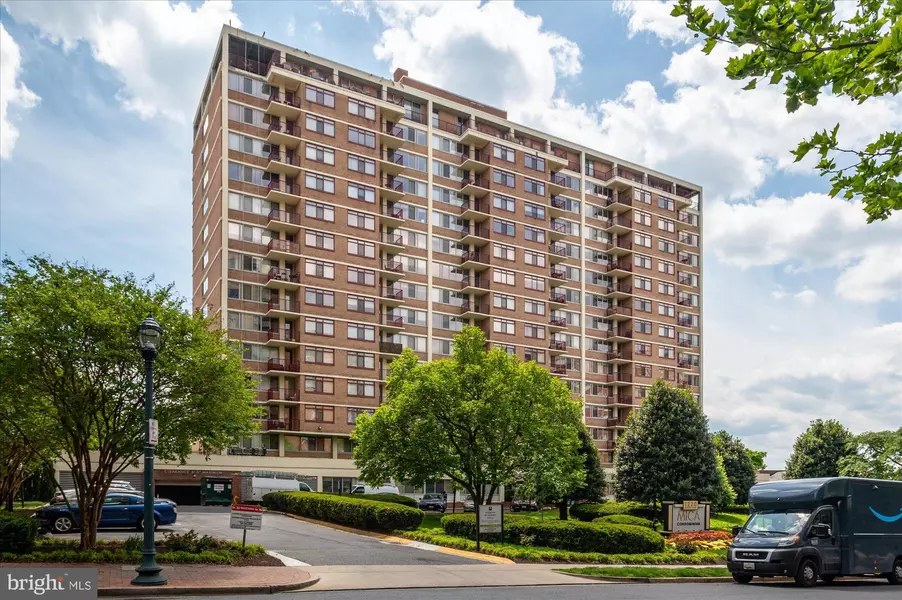 1220 BLAIR MILL RD #302, Silver Spring, MD 20910