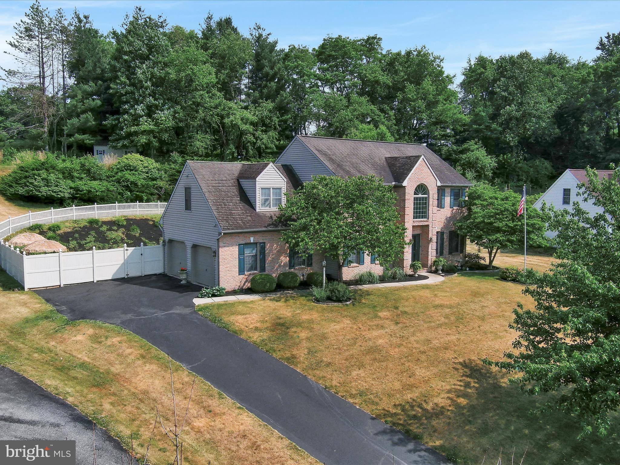 Elizabethtown, PA 17022,40 SILVER DR