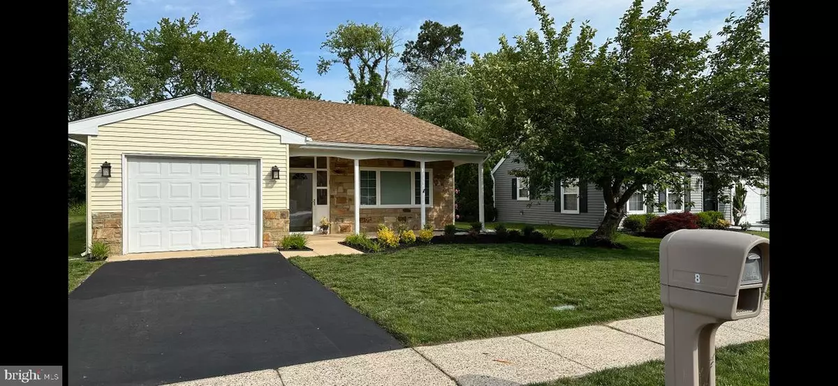 Southampton, NJ 08088,8 SHERWOOD PL