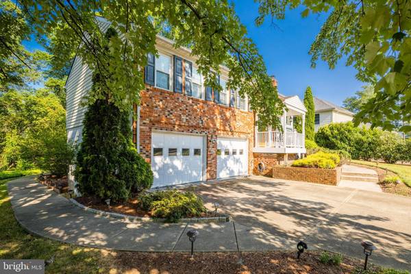 Springfield, VA 22153,8104 OVERTON CT