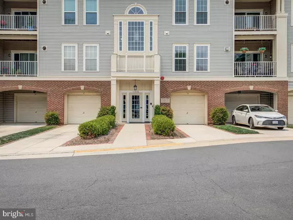 Fairfax, VA 22030,11318 WESTBROOK MILL LN #302