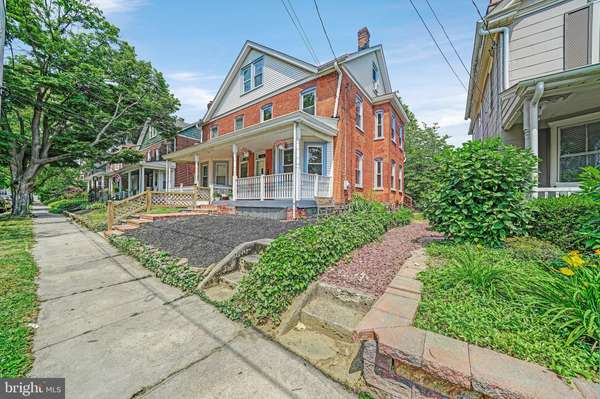 Kennett Square, PA 19348,221 MEREDITH ST