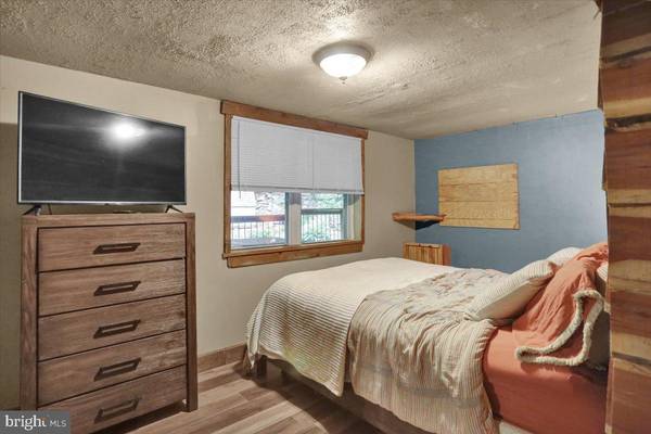 Fleetwood, PA 19522,41 FOX RD