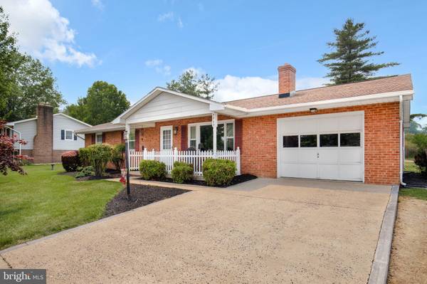 New Market, VA 22844,9869 PLEASANT VIEW DR