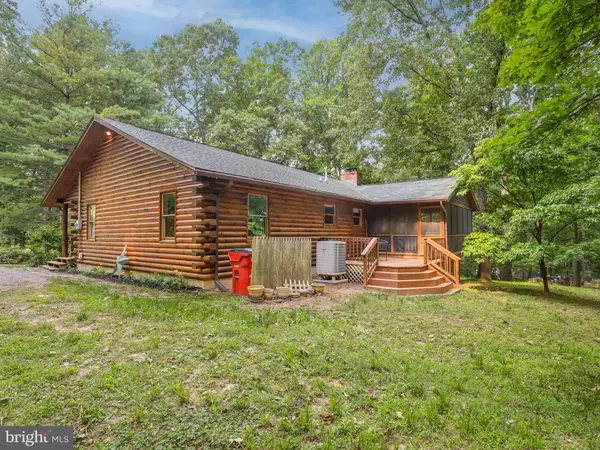 Harpers Ferry, WV 25425,303 APPLE JACK LN