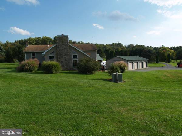 151 BITTING RD, Alburtis, PA 18011