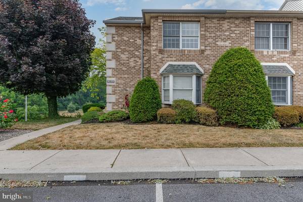 4273 NANTUCKET DR, Mechanicsburg, PA 17050