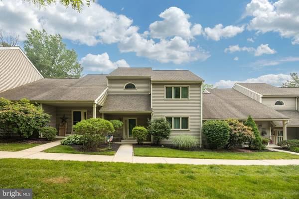 39 LAKEVIEW CT, Downingtown, PA 19335