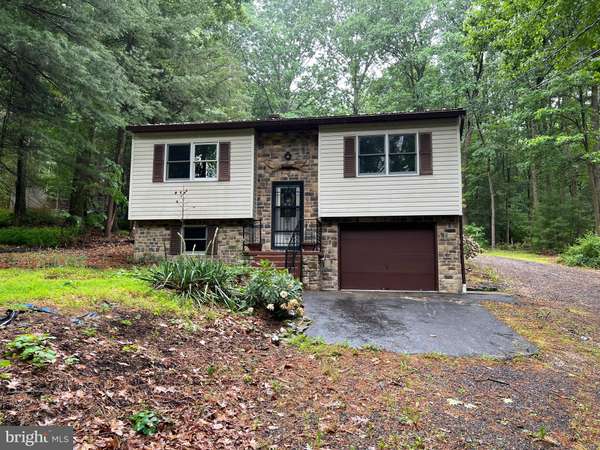 85 WAGNER RD, Fayetteville, PA 17222