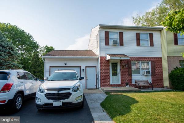 1522 MANOR BLVD, Lancaster, PA 17603