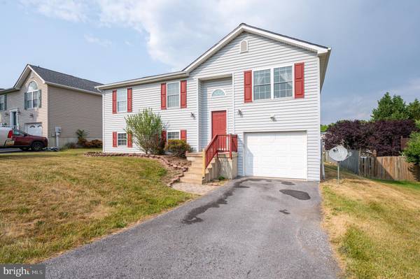 Martinsburg, WV 25404,227 MOONLIGHT LN