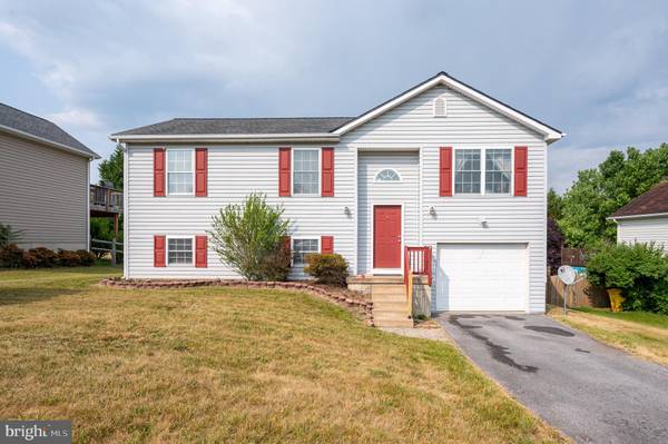 227 MOONLIGHT LN, Martinsburg, WV 25404