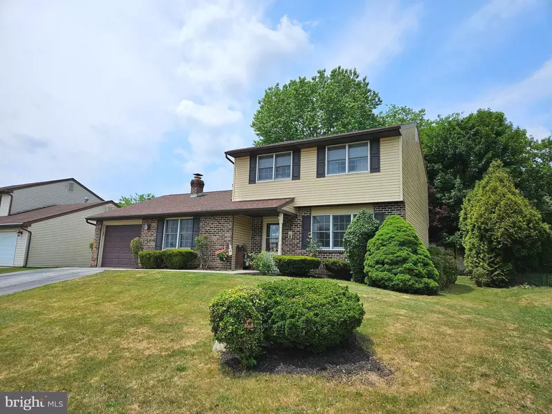 790 WISTERIA AVE, Reading, PA 19606