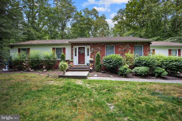 130 GRASSY LAKE RD, Shamong, NJ 08088