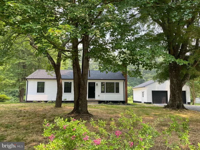 3760 BELLE MEADE RD, Bumpass, VA 23024