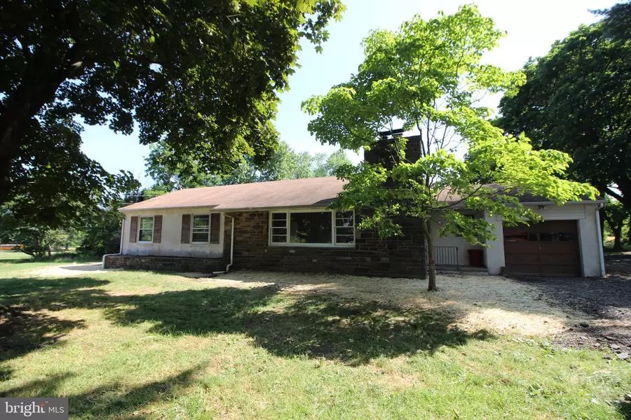 3061 MILL RD, Norristown, PA 19403