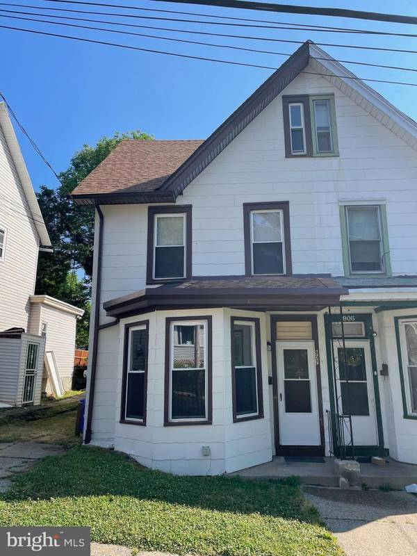 907 PINE ST, Darby, PA 19023