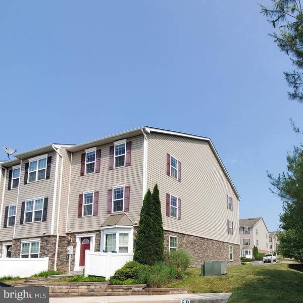 1905 LENNOX DR #69, Sykesville, MD 21784