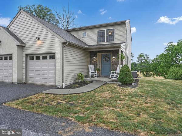 37 W RIDGE RD, Elizabethtown, PA 17022