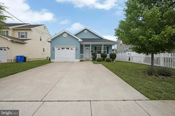 34 N POPLAR AVE, Maple Shade, NJ 08052