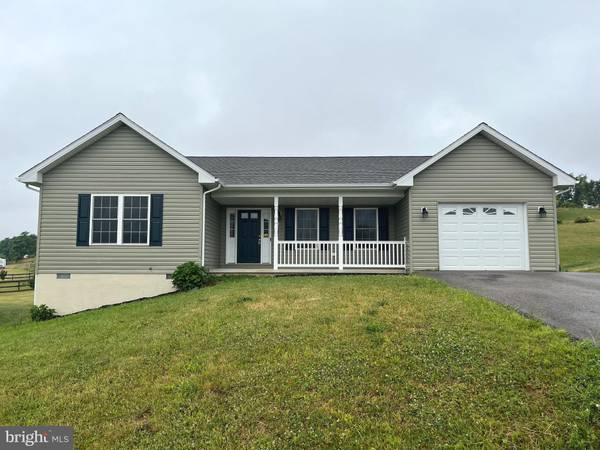 141 SPYGLASS DR, Martinsburg, WV 25403