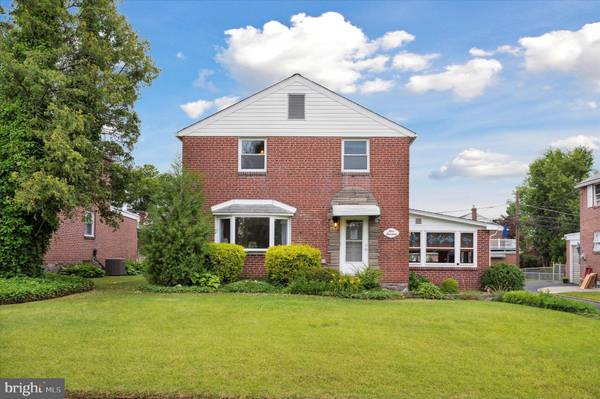 414 W GRAYS AVE, Glenolden, PA 19036