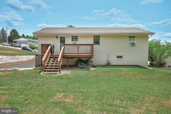 Hanover, PA 17331,15 PENN CIR