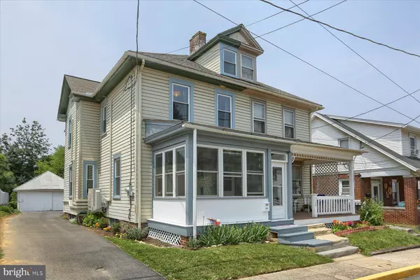 228 BRIMMER AVE, New Holland, PA 17557