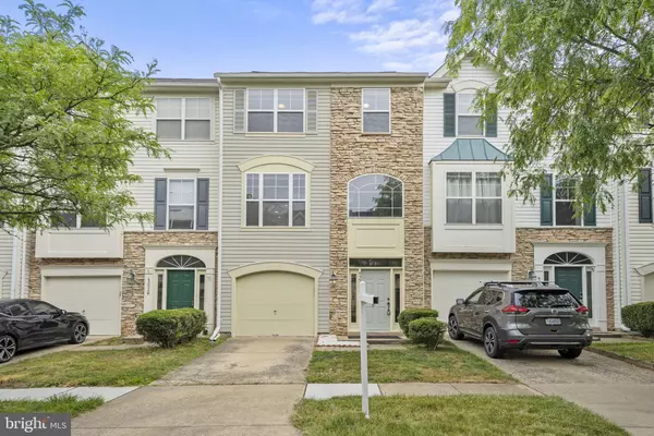 Chantilly, VA 20152,43528 LAIDLOW ST