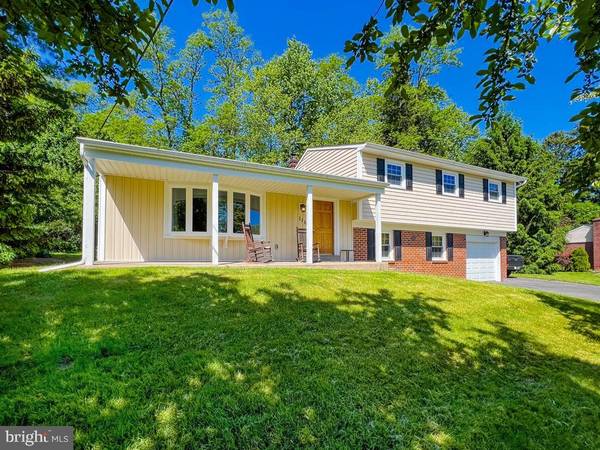 2319 LAKEVIEW DR,  Yardley,  PA 19067