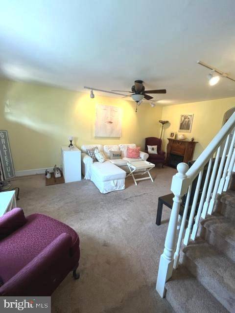 Philadelphia, PA 19136,7915 MARSDEN ST