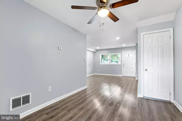 New Castle, DE 19720,33 THORN LN