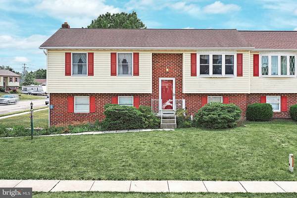 24 SYCAMORE LN, Hanover, PA 17331