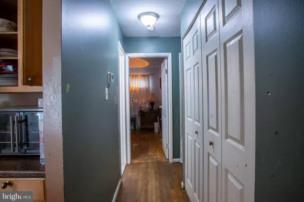 Fairfax, VA 22030,11147 BYRD DR