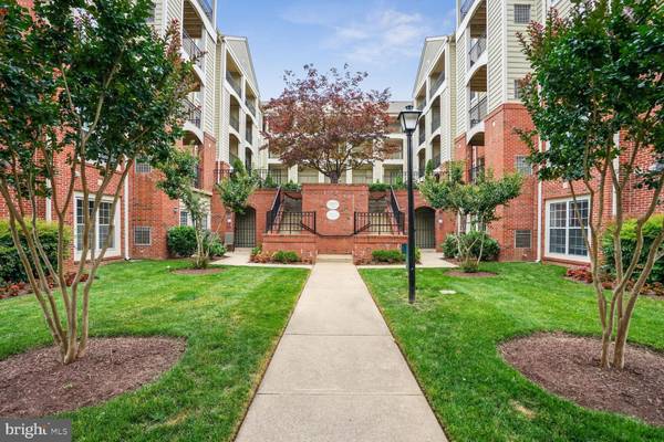 1100 QUAKER HILL DR #5, Alexandria, VA 22314