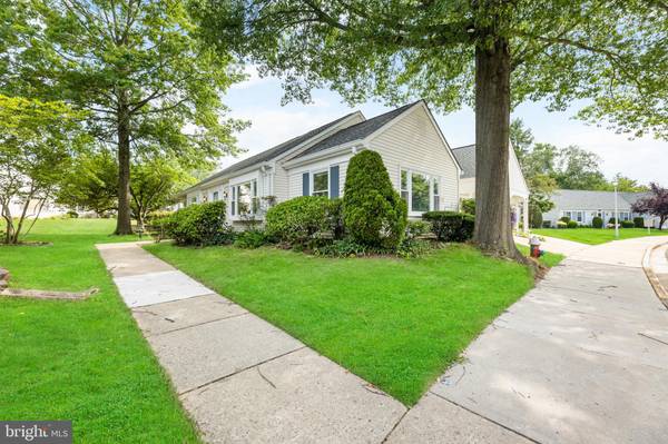 Monroe Township, NJ 08831,404-B NEWPORT WAY