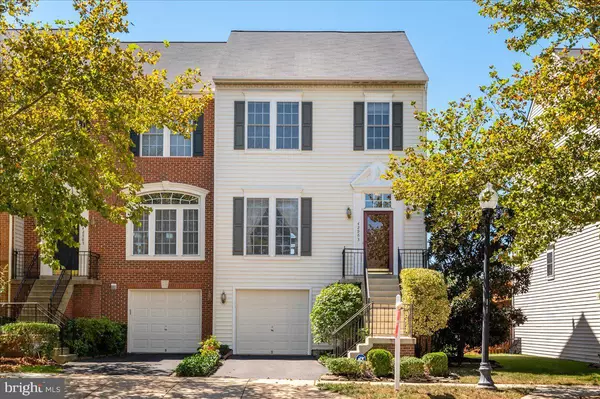 Chantilly, VA 20152,42963 GOLF VIEW DR