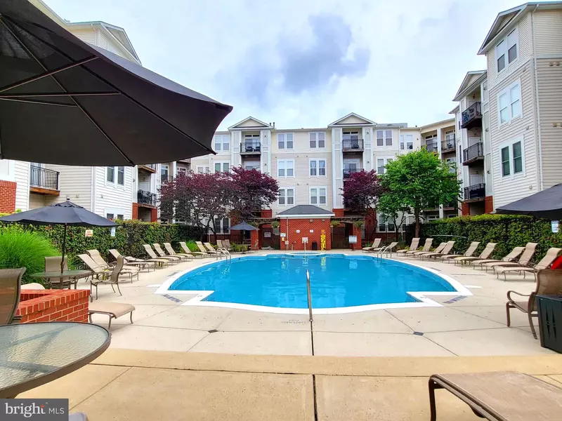 2655 PROSPERITY AVE #201, Fairfax, VA 22031