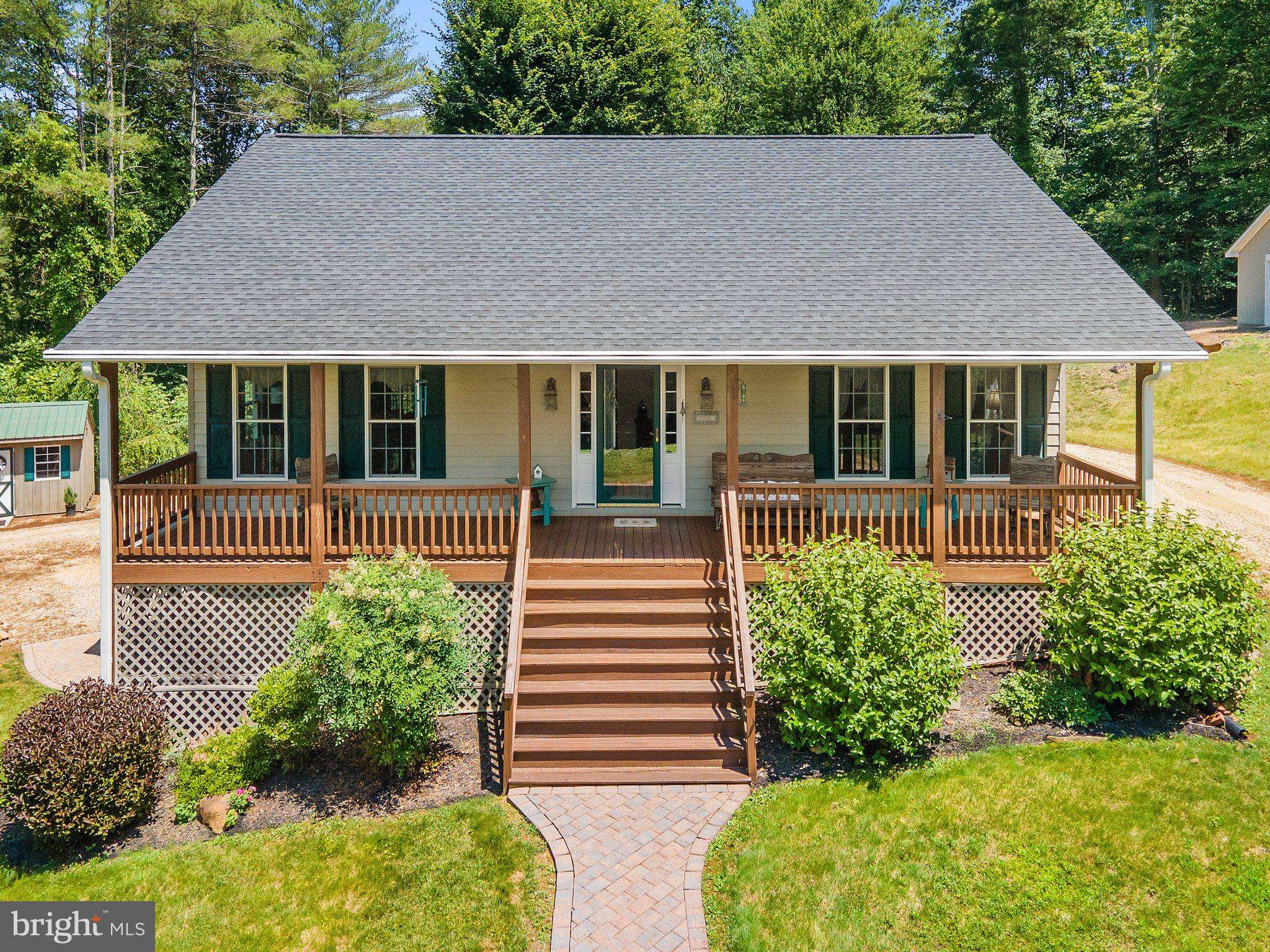 Sperryville, VA 22740,301 OLD HOLLOW RD