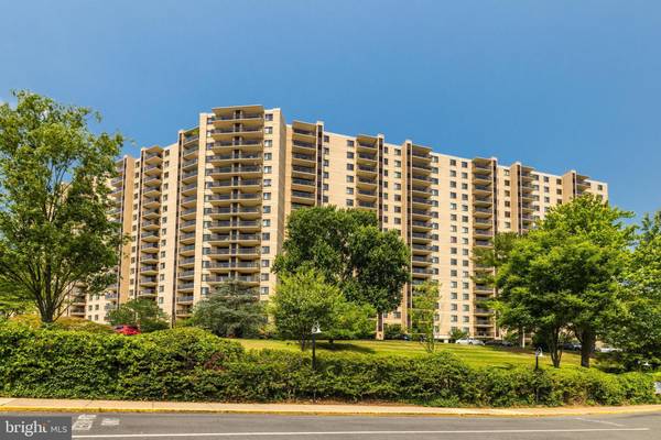 203 YOAKUM PKWY #808, Alexandria, VA 22304