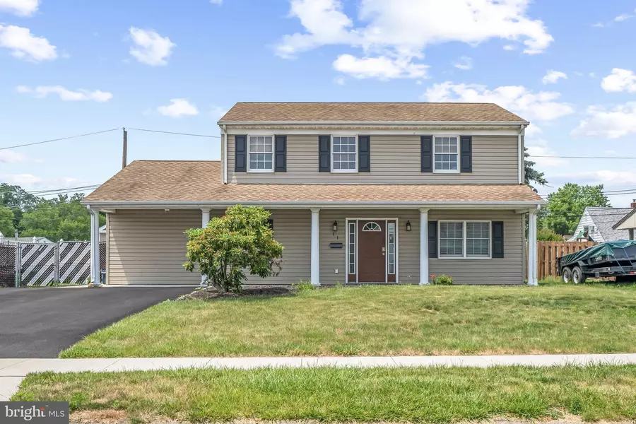 11 CORAL LN, Levittown, PA 19055