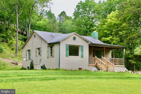 2192 HOWARDS LICK RD, Mathias, WV 26812