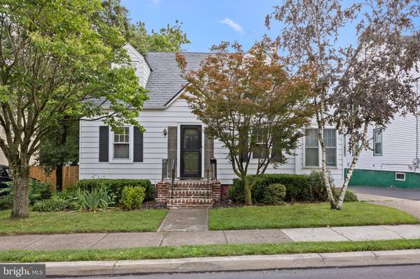 184 S MAIN ST, Yardley, PA 19067