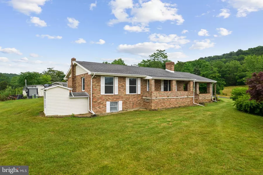 1837 LUTZ HOLLOW RD, Mount Jackson, VA 22842