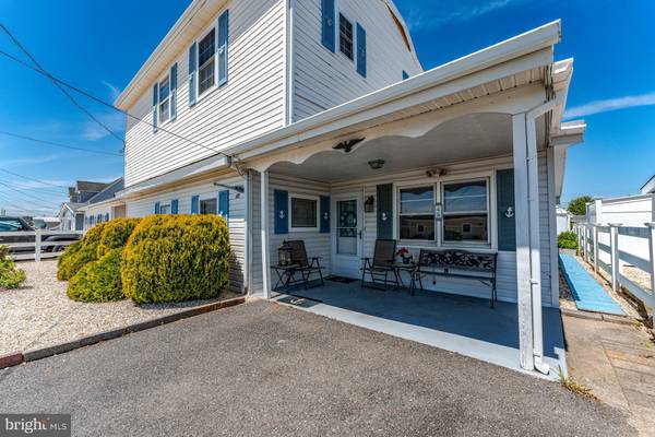 48 BEVERLY LN, Manahawkin, NJ 08050