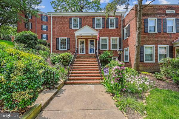 2846 S COLUMBUS ST, Arlington, VA 22206