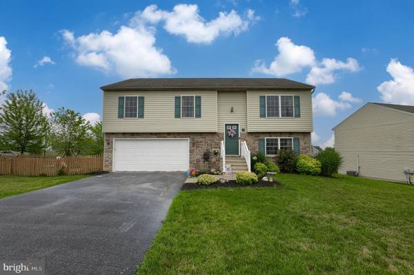 Elizabethtown, PA 17022,10 JENNY LN