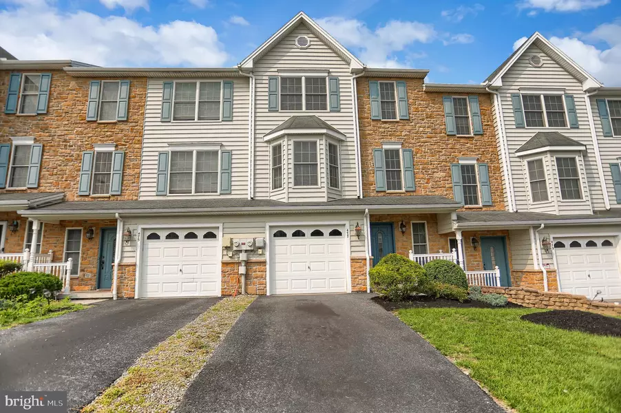 477 SUNDAY DR, Harrisburg, PA 17111