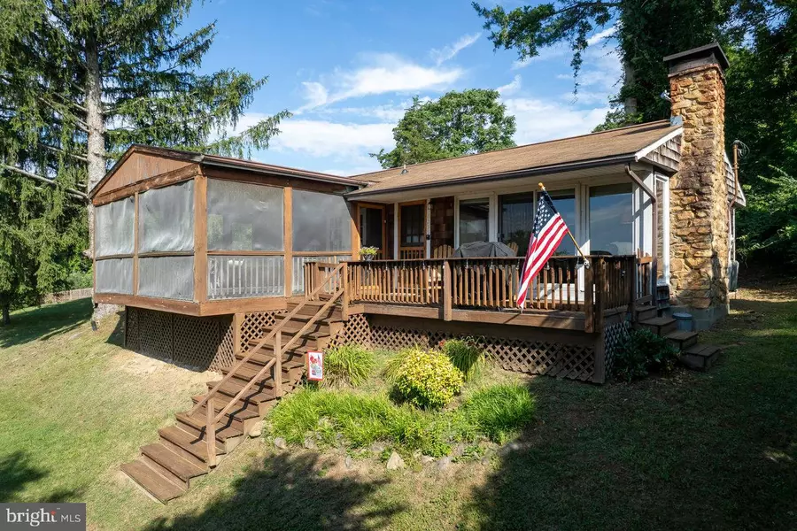 6235 S PAGE VALLEY RD, Luray, VA 22835