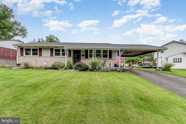 140 RIDGEWOOD DR, Millersburg, PA 17061